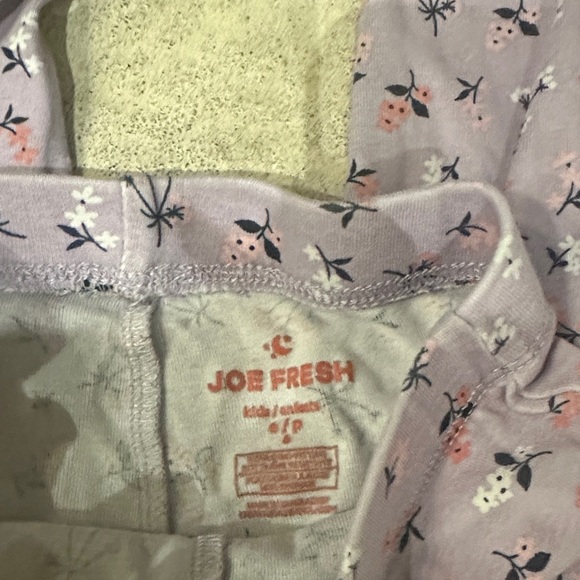 Joe Fresh Purple Kids Pajama Set with Fun Print - Picture 4 of 6